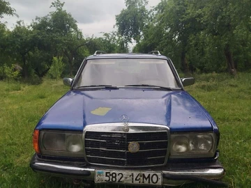 Авто Mercedes W123 1983 № 8834102
