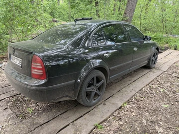 Авто Skoda Superb 2002 № 8834346