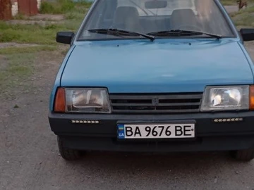 Авто ВАЗ 2109 1992 № 8834381