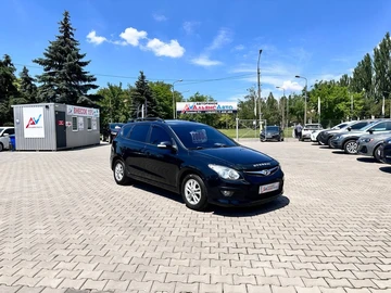 Авто Hyundai I30 2011 № 8834440
