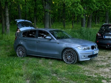 Авто BMW 1 Серия 2005 № 8834475