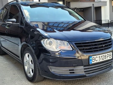 Авто Volkswagen Touran 2009 № 8834604
