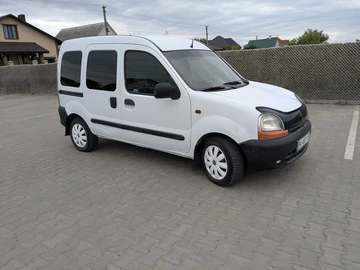 Авто Renault Kangoo Passenger 2000 № 8834922