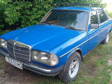 Авто Mercedes W123 1981 № 8834956