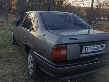 Авто Opel Vectra 1989 № 8834971