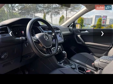 Авто Volkswagen Tiguan 2019 № 8834989