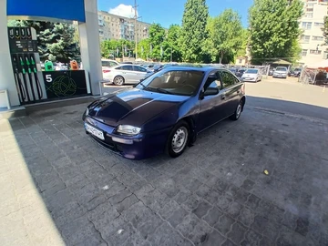 Авто Mazda 3 1995 № 8835017