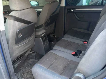 Авто Volkswagen Touran 2006 № 8835378