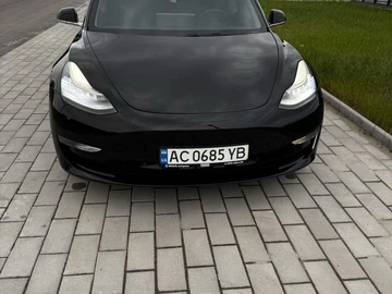 Авто Tesla Model 3 2019 № 8835399