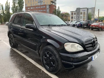 Авто Mercedes Ml Серия 2004 № 8836046