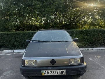 Авто Volkswagen Passat Sedan 1990 № 8836099