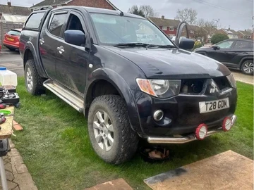 Авто Mitsubishi L 200 2008 № 8836141