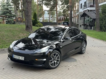 Авто Tesla Model 3 2018 № 8836183