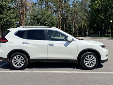 Авто Nissan Rogue 2017 № 8836301
