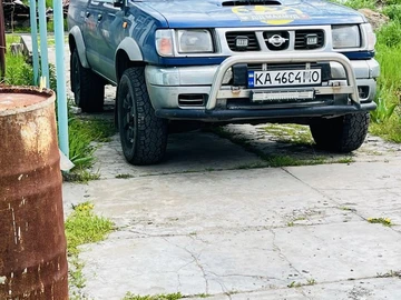 Авто Nissan Navara 2000 № 8836375