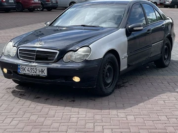 Авто Mercedes 220 2002 № 8836423