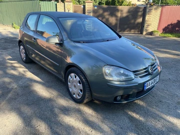 Авто Volkswagen Golf 2003 № 8836526