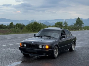 Авто BMW 5 Серия 1990 № 8836533