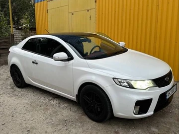 Авто KIA Cerato Forte  2010 № 8836678