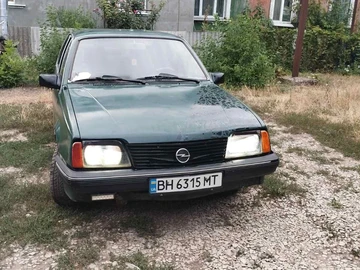 Авто Opel Ascona 1988 № 8836689