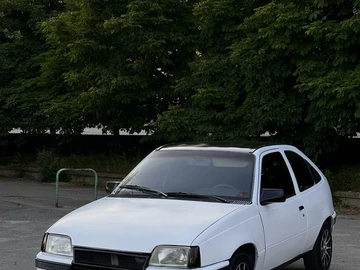 Авто Opel Kadett 1990 № 8836769