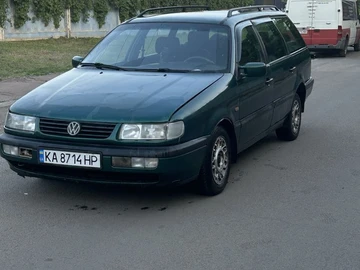 Авто Volkswagen Passat Variant 1996 № 8837280