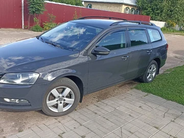 Авто Volkswagen Passat Variant 2012 № 8837397