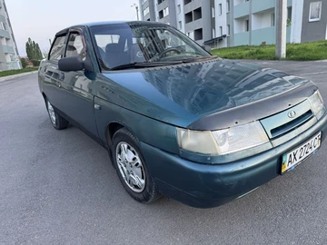 Авто ВАЗ 2110 2001 № 8837436