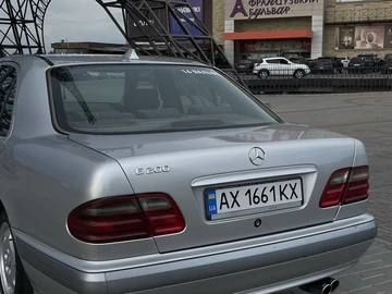 Авто Mercedes E Серия 2000 № 8837522