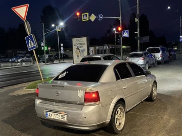 Авто Opel Vectra 2004 № 8837931
