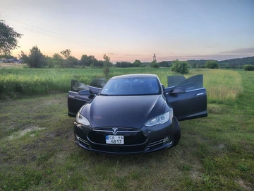 Авто Tesla Model S 2015 № 8837956