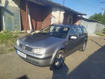 Авто Volkswagen Golf 2003 № 8838297