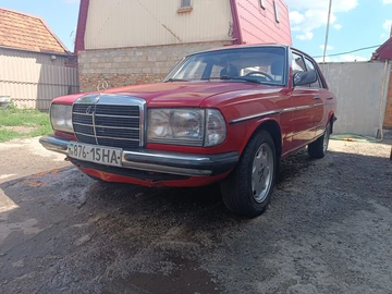 Авто Mercedes W123 1978 № 8838505