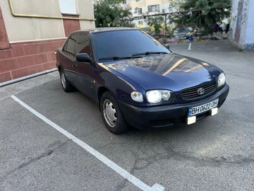 Авто Toyota Corolla 2000 № 8838554