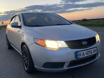 Авто KIA Cerato Forte  2010 № 8838579