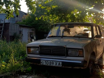 Авто ВАЗ 21071 1987 № 8838995