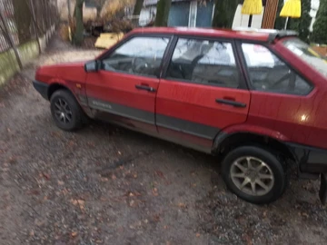 Авто ВАЗ 2109 1991 № 8838997