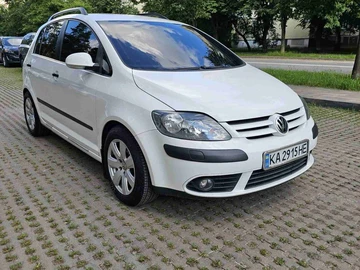 Авто Volkswagen Golf Plus 2007 № 8839029