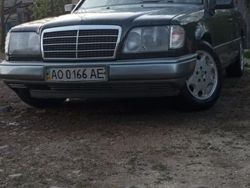 Авто Mercedes 220 1995 № 8839217