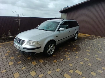 Авто Volkswagen Passat Variant 2001 № 8839361