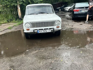 Авто ВАЗ 2101 1977 № 8839369