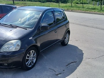Авто Toyota Yaris 2003 № 8839486