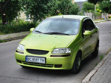 Авто Chevrolet Aveo 2005 № 8839531
