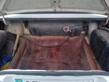 Авто ВАЗ 2107 1983 № 8839728