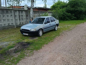 Авто Ford Escort 1995 № 8839735