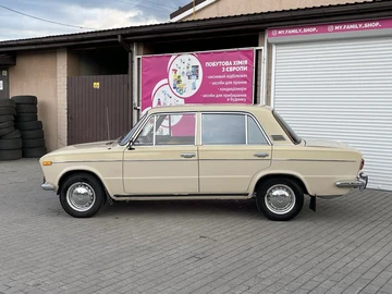Авто ВАЗ 2103 1975 № 8840216