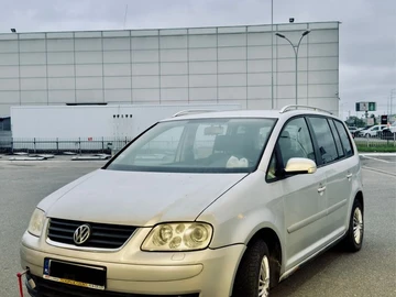 Авто Volkswagen Touran 2006 № 8840219