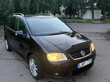 Авто Volkswagen Touran 2006 № 8840388