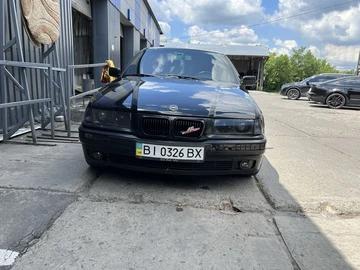 Авто BMW 3 Серия 1998 № 8840406