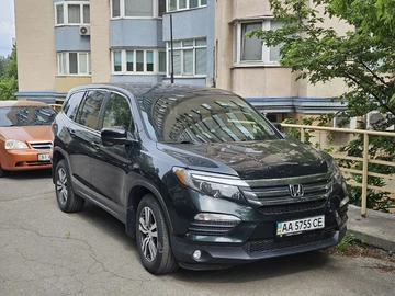 Авто Honda Pilot 2017 № 8840452